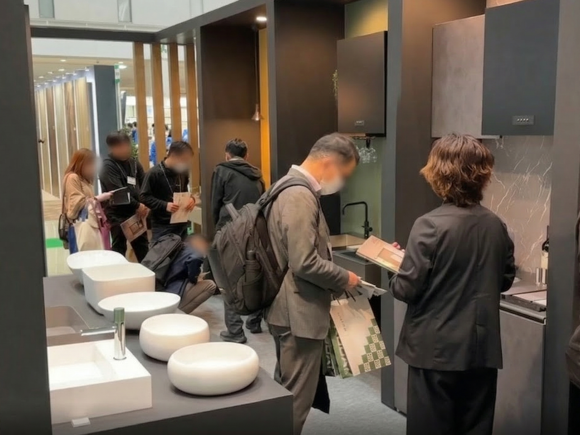 Crafreeブース 質感体験シーン